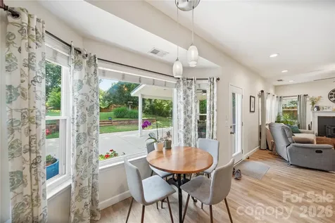 13707 Seaton Drive Charlotte NC 28227