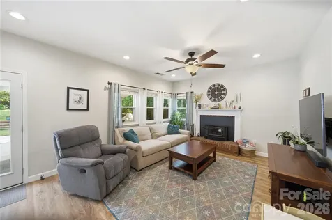 13707 Seaton Drive Charlotte NC 28227