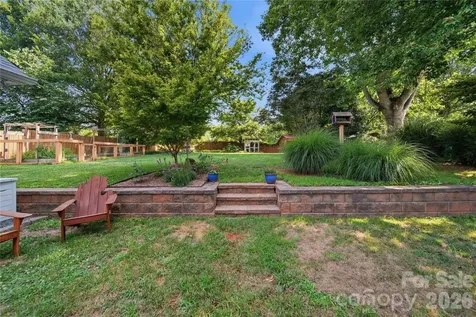 13707 Seaton Drive Charlotte NC 28227