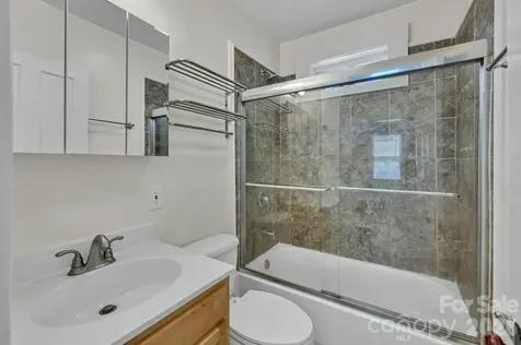 10 Enka Oak Street Candler NC 28715