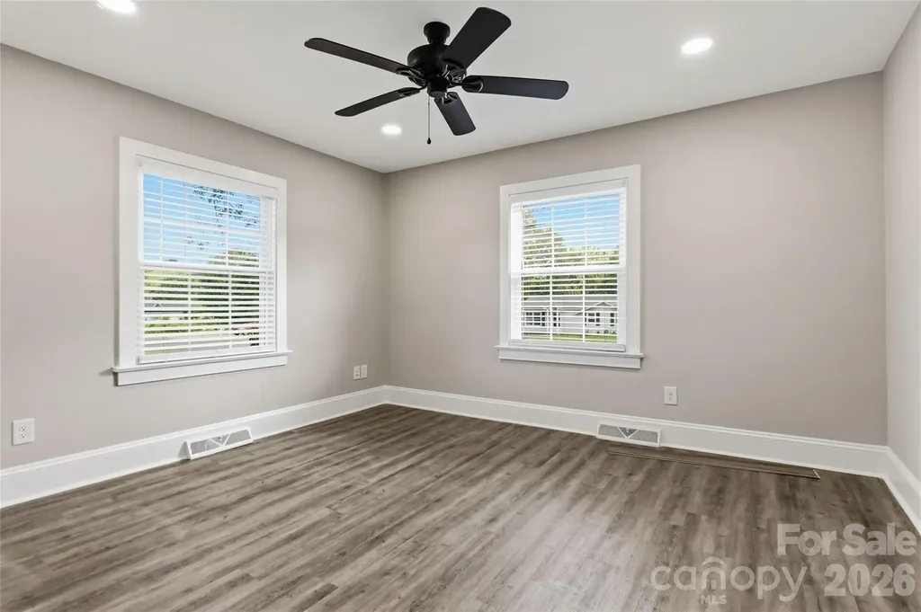 201 W Elm Street Wingate NC 28174