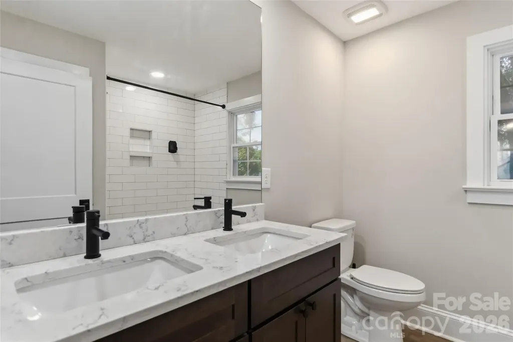 201 W Elm Street Wingate NC 28174