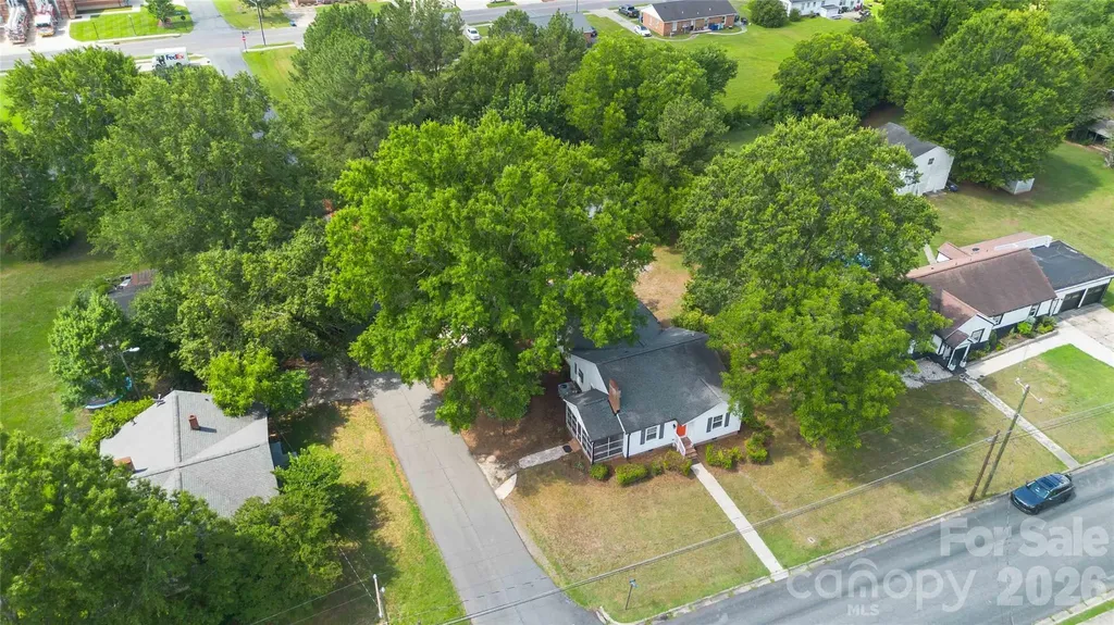 201 W Elm Street Wingate NC 28174