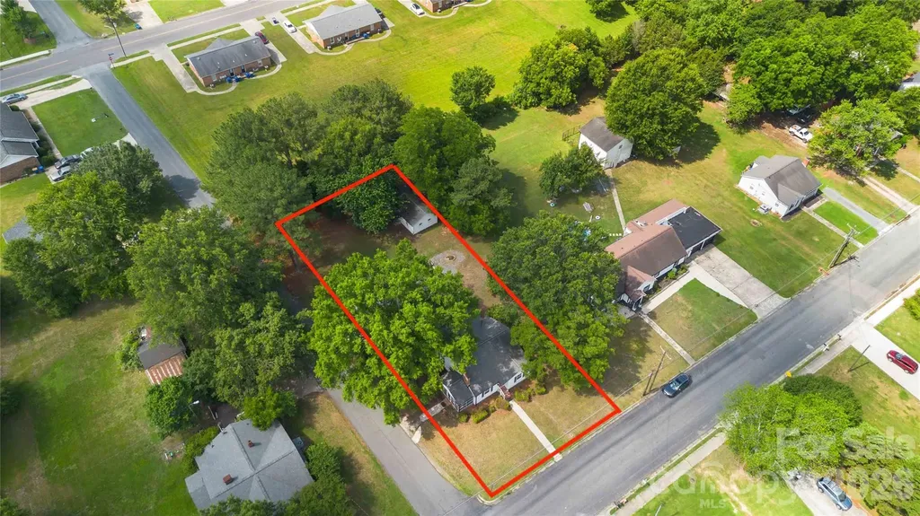 201 W Elm Street Wingate NC 28174