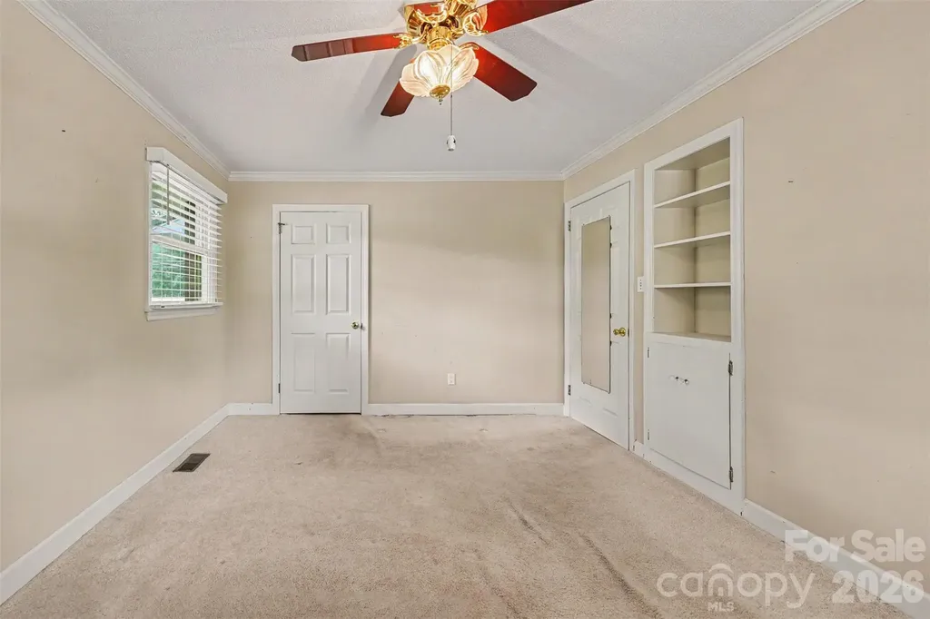 591 Mullis Road Union Grove NC 28689
