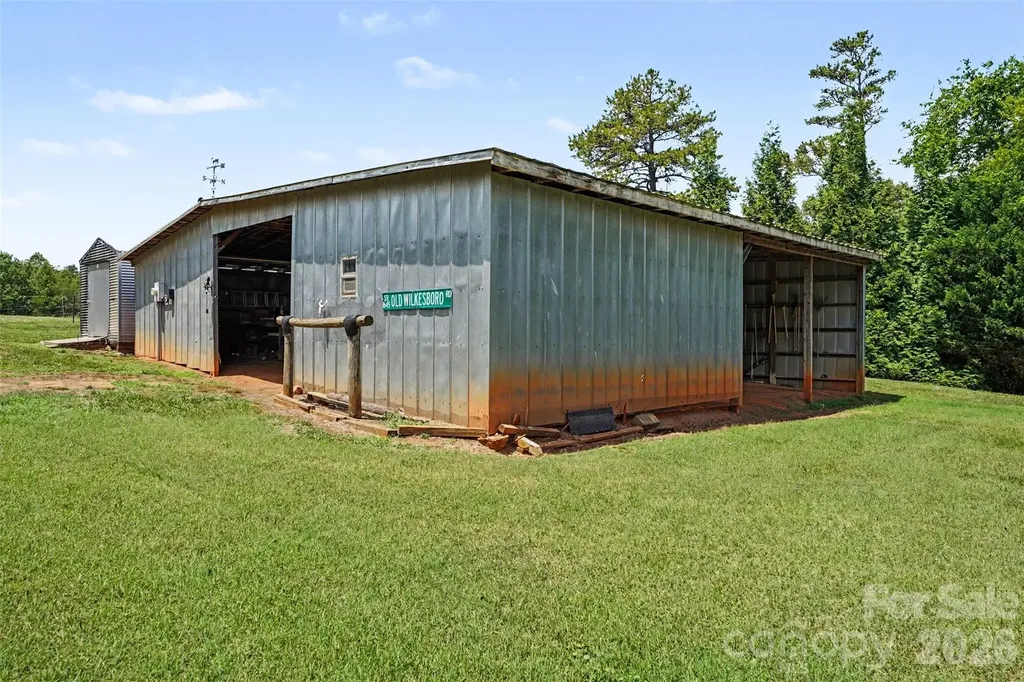591 Mullis Road Union Grove NC 28689