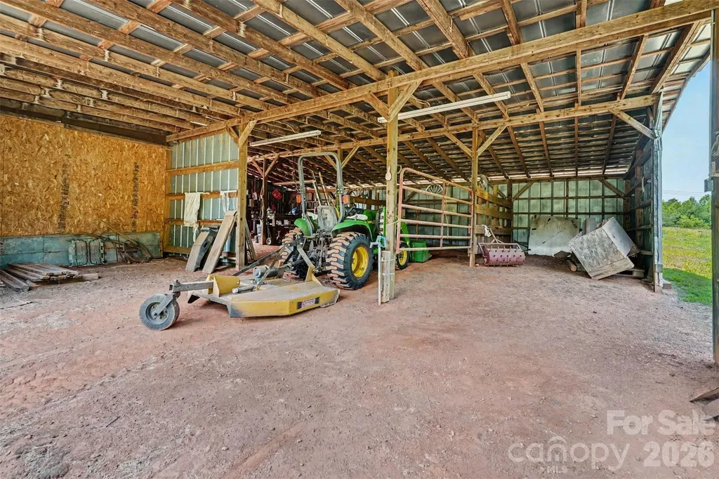 591 Mullis Road Union Grove NC 28689