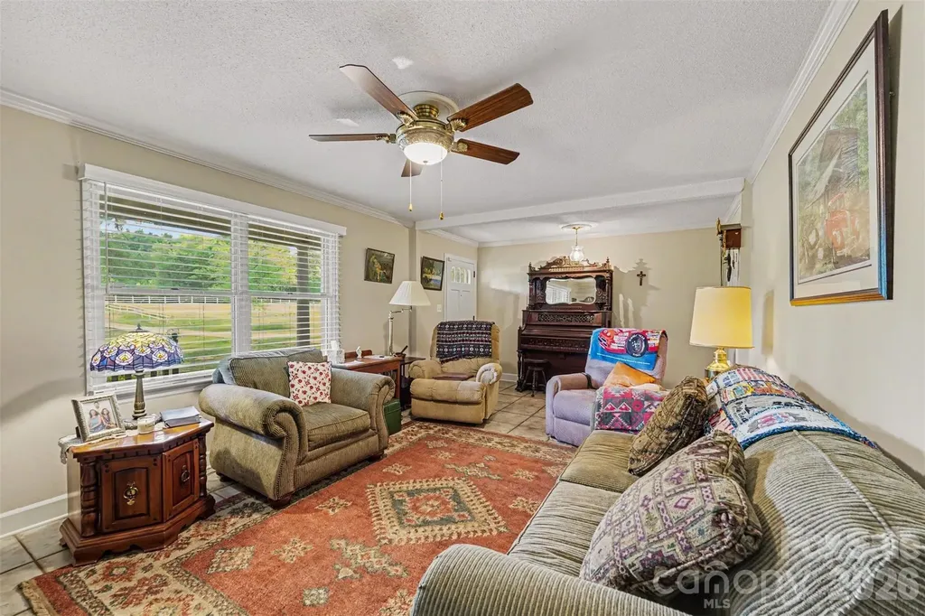 591 Mullis Road Union Grove NC 28689