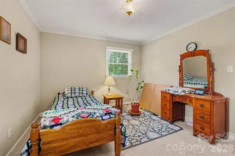 591 Mullis Road Union Grove NC 28689
