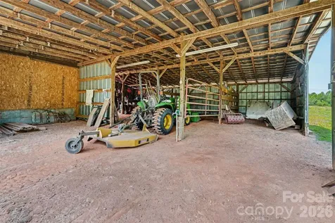 591 Mullis Road Union Grove NC 28689