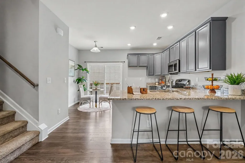 6411 Revolutionary Trail Charlotte NC 28217
