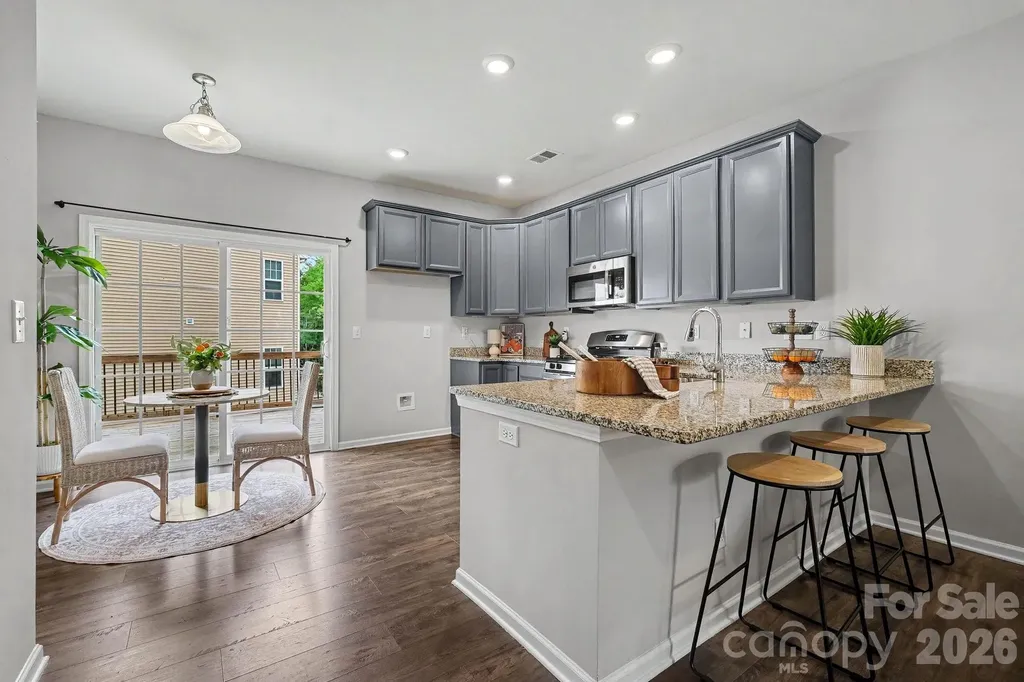6411 Revolutionary Trail Charlotte NC 28217