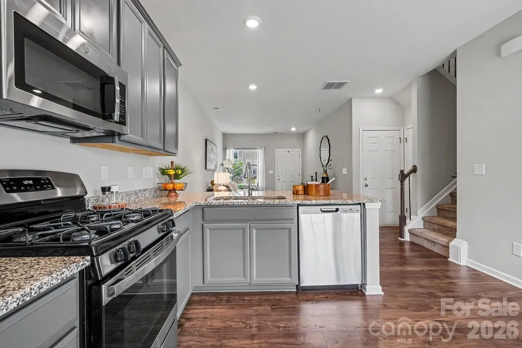 6411 Revolutionary Trail Charlotte NC 28217
