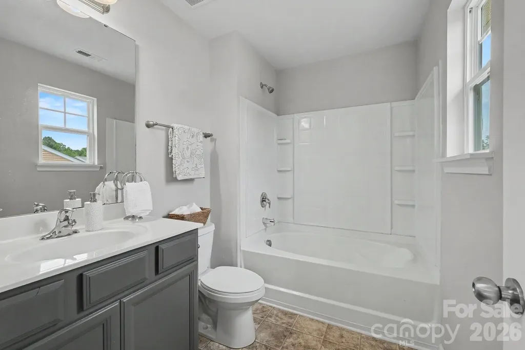 6411 Revolutionary Trail Charlotte NC 28217