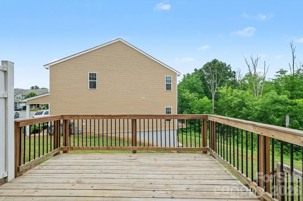 6411 Revolutionary Trail Charlotte NC 28217