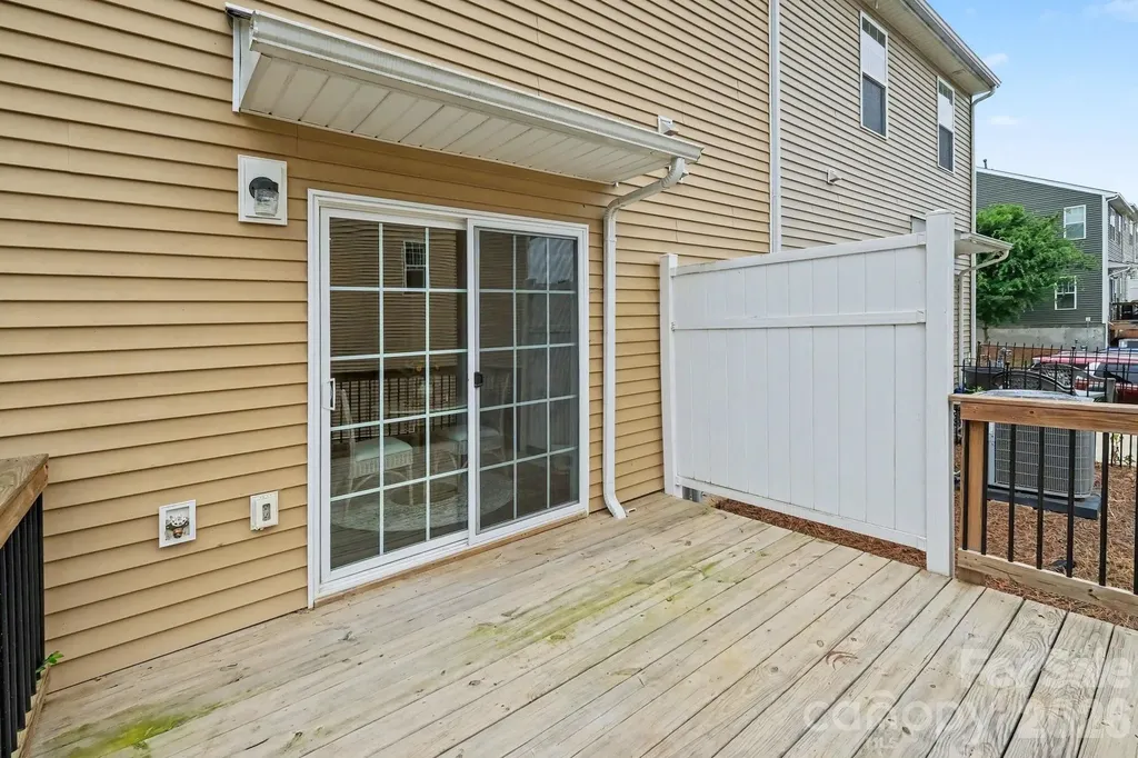 6411 Revolutionary Trail Charlotte NC 28217