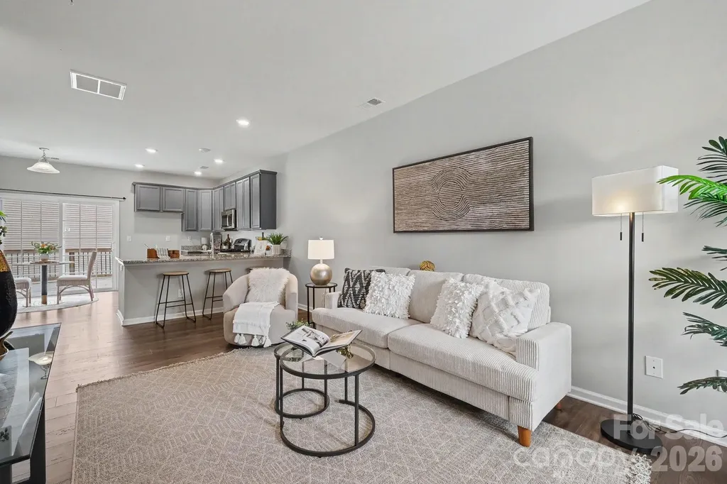 6411 Revolutionary Trail Charlotte NC 28217