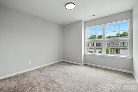 6411 Revolutionary Trail Charlotte NC 28217