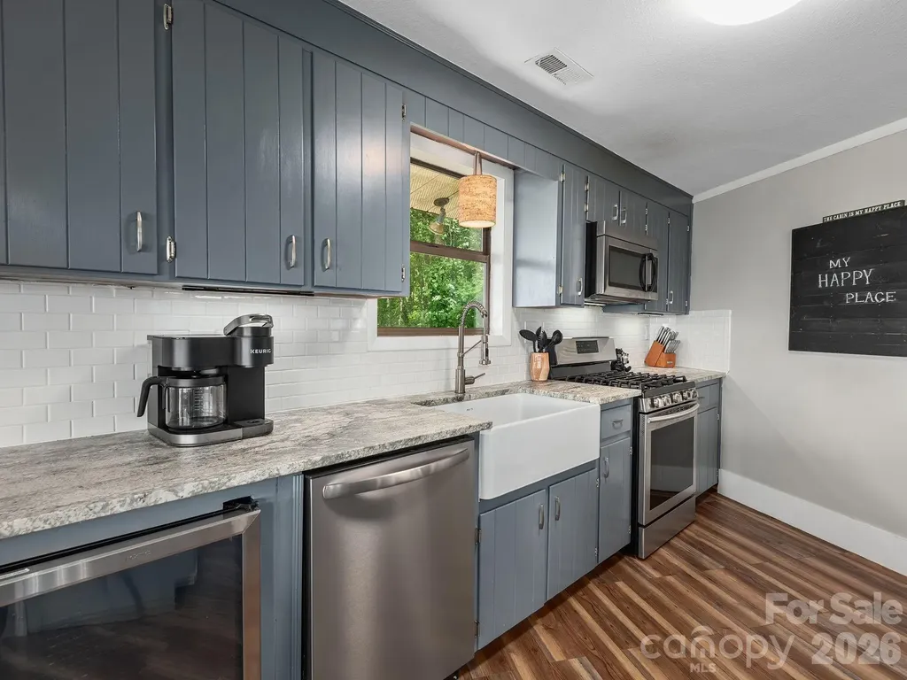 153 Windalier Lane Waynesville NC 28786