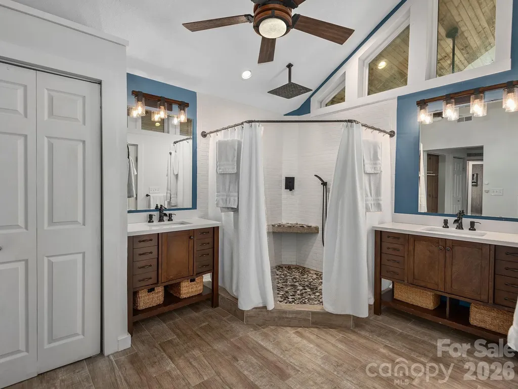 153 Windalier Lane Waynesville NC 28786