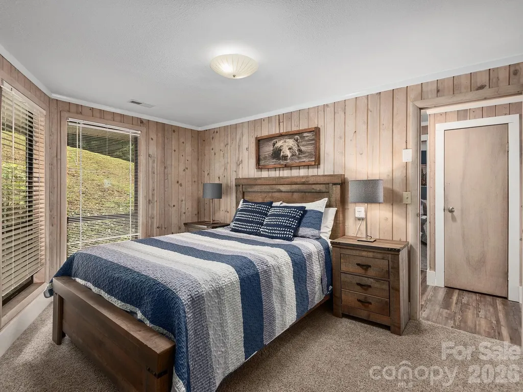 153 Windalier Lane Waynesville NC 28786