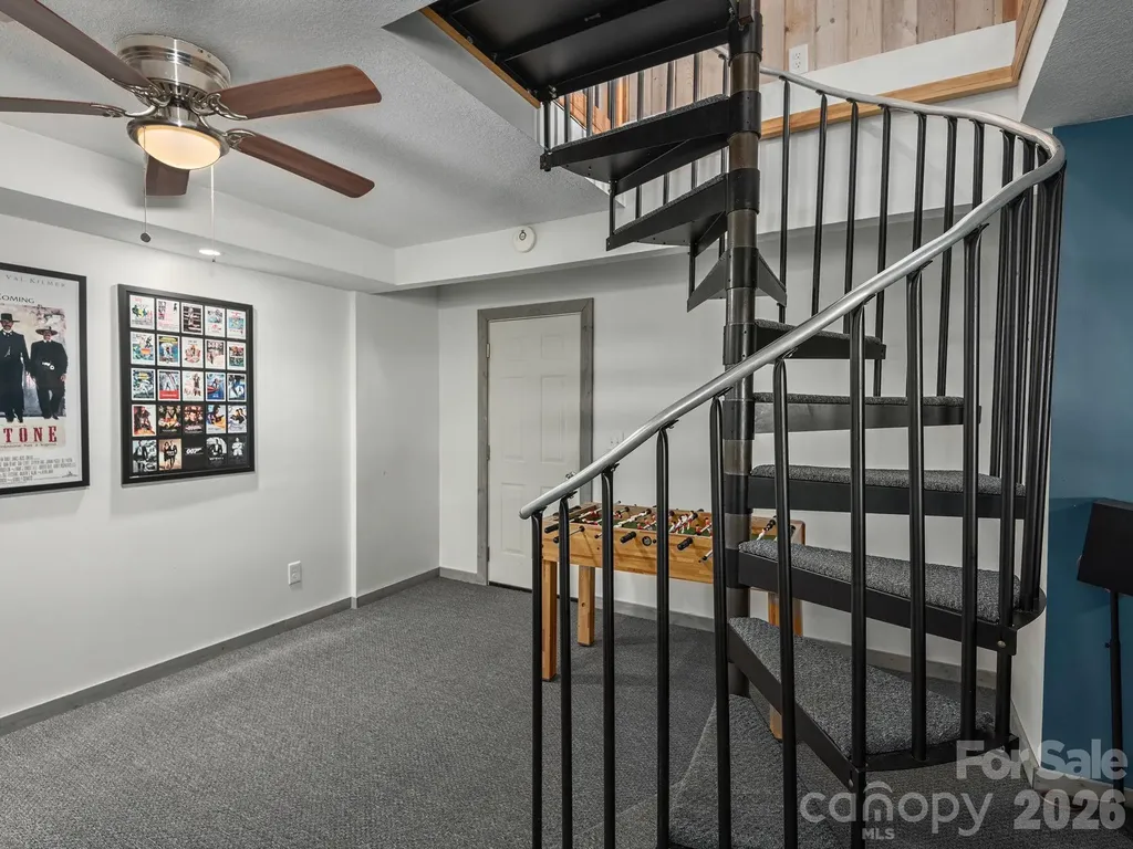 153 Windalier Lane Waynesville NC 28786