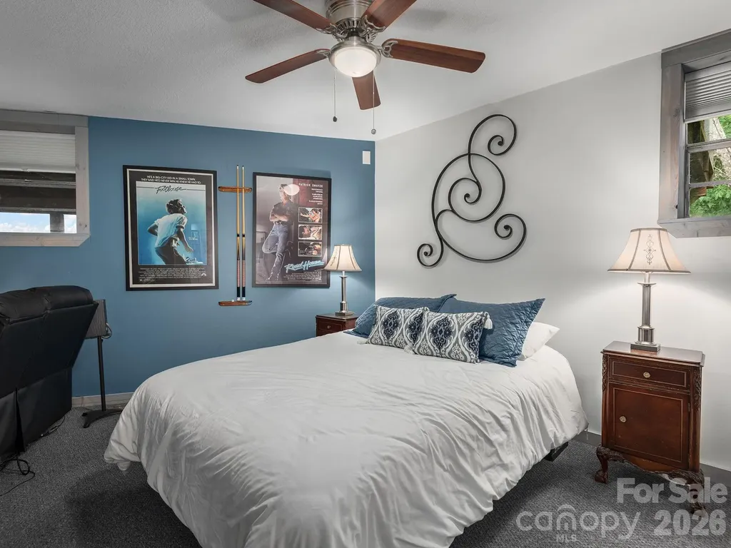 153 Windalier Lane Waynesville NC 28786