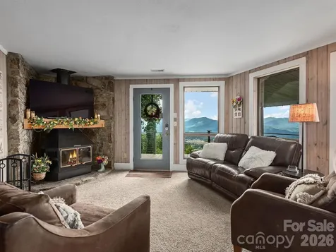 153 Windalier Lane Waynesville NC 28786