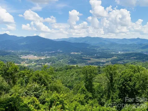 153 Windalier Lane Waynesville NC 28786