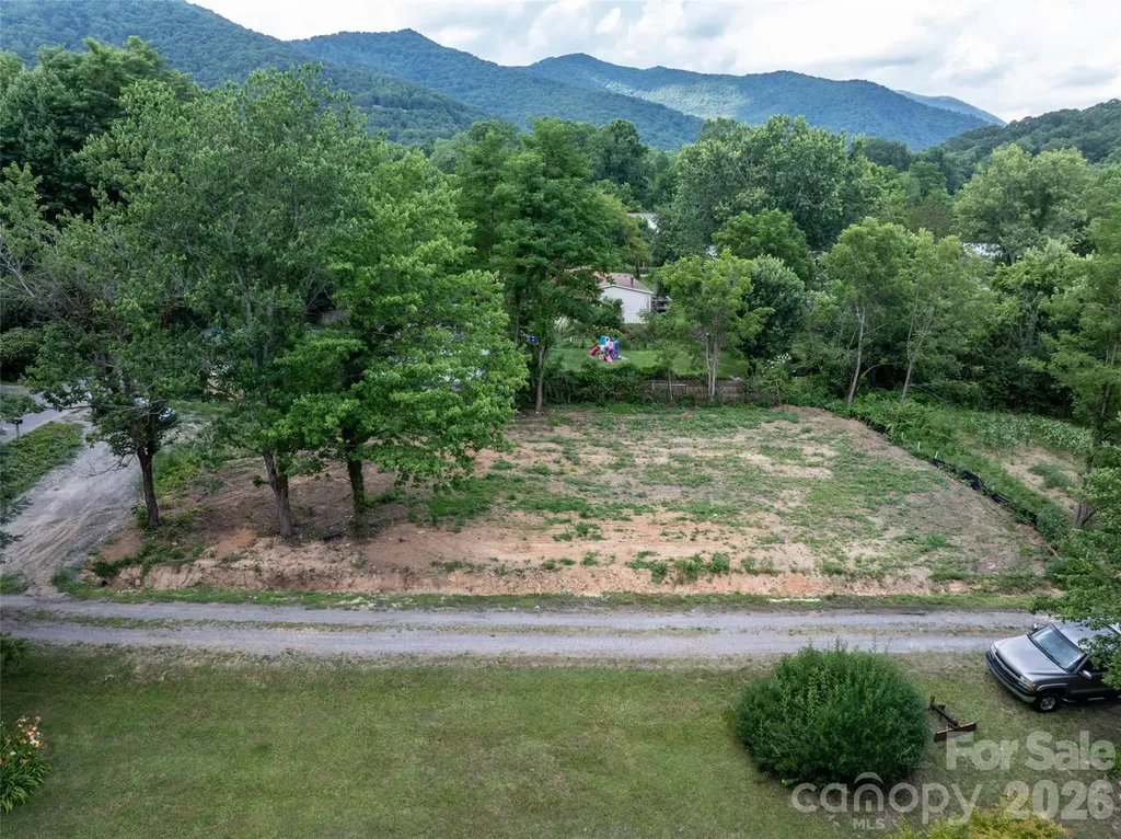 25 John Myra Avenue Black Mountain NC 28711