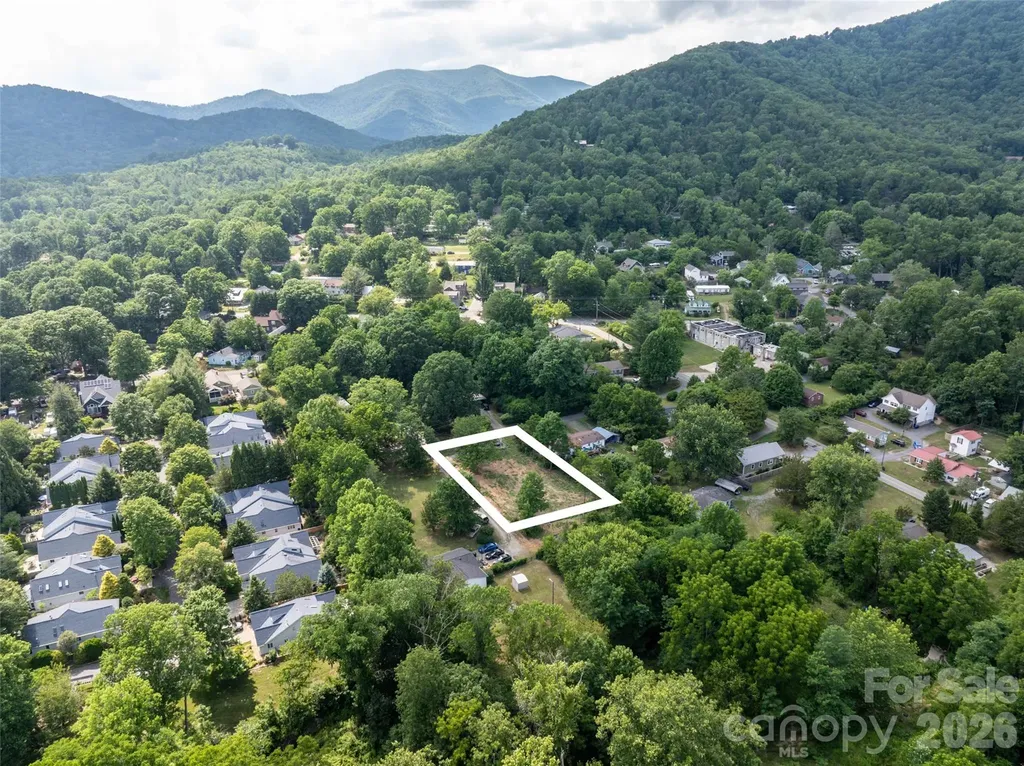 25 John Myra Avenue Black Mountain NC 28711