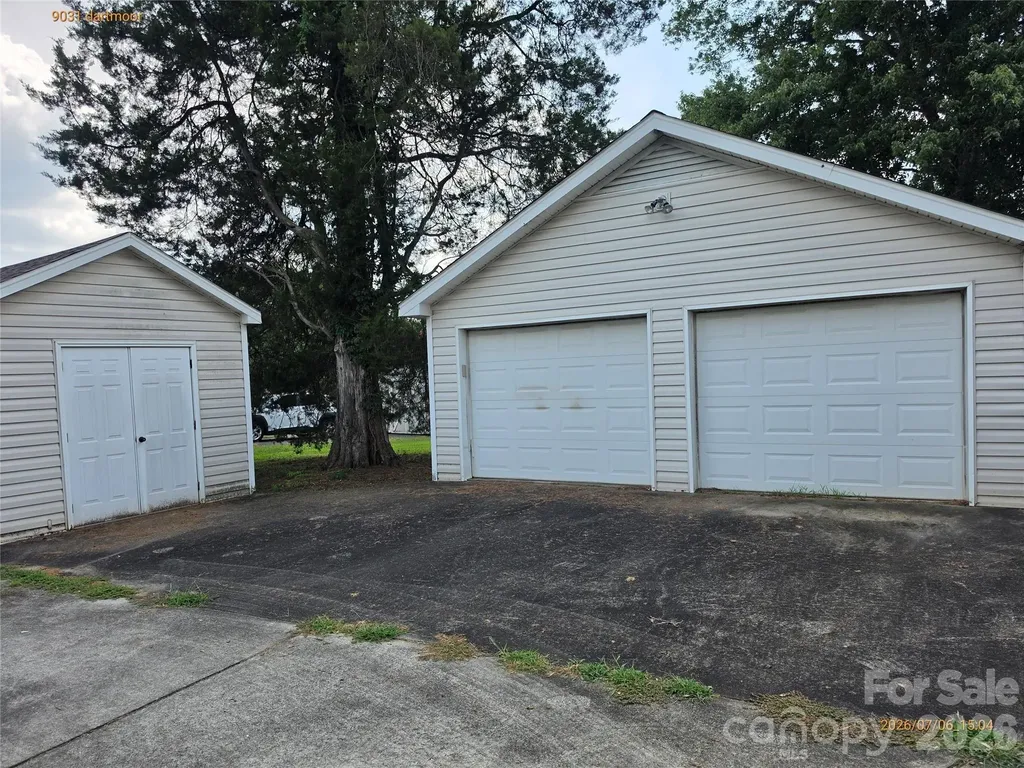 9031 Dartmoor Place Charlotte NC 28227