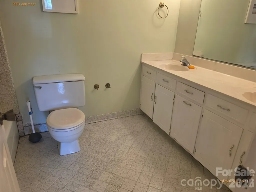 9031 Dartmoor Place Charlotte NC 28227