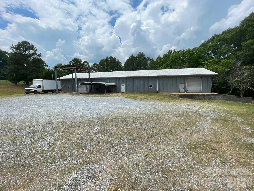 2348 Mariposa Road Stanley NC 28164