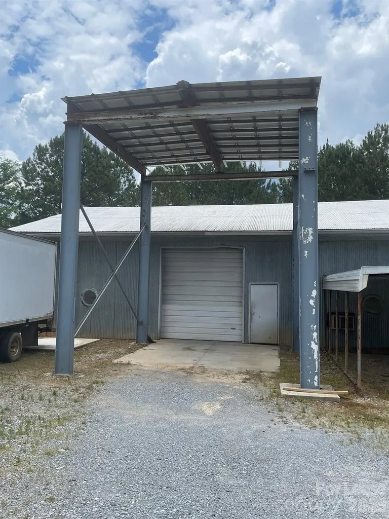 2348 Mariposa Road Stanley NC 28164
