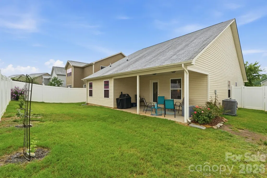 1707 Sawtooth Court Landis NC 28088