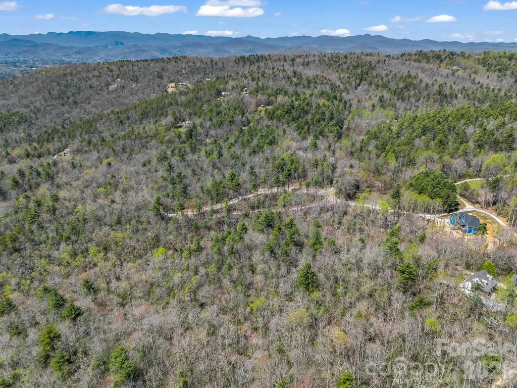 999 Bulling Creek Drive Hendersonville NC 28739