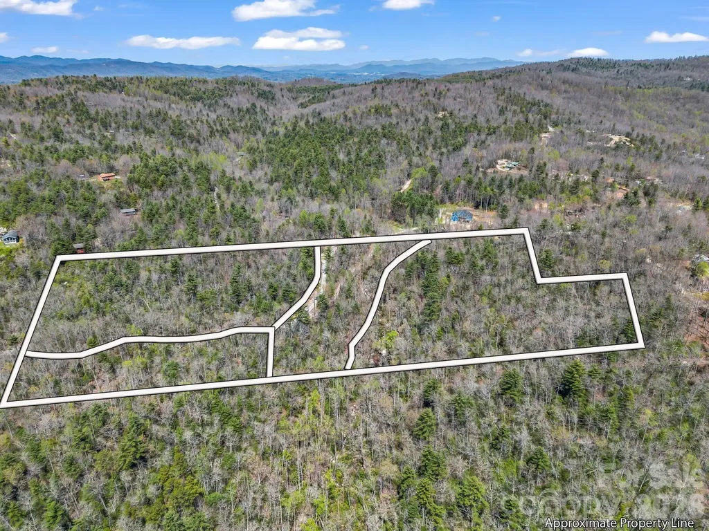 999 Bulling Creek Drive Hendersonville NC 28739