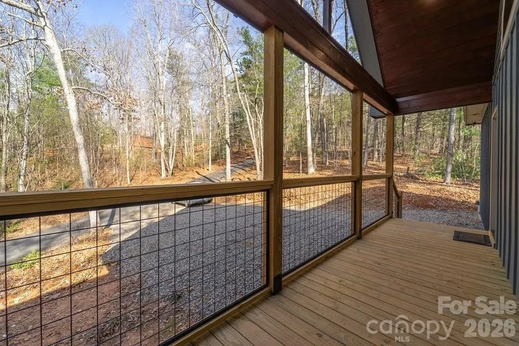 397 Kennel Loop Murphy NC 28906