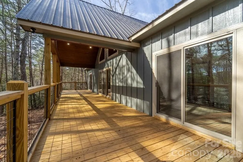 397 Kennelly Loop Murphy NC 28906