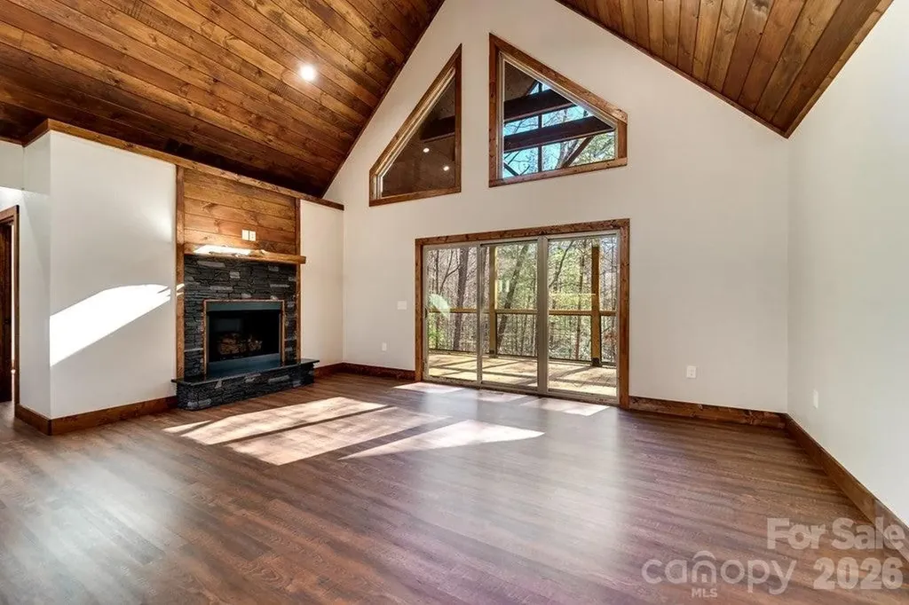 397 Kennel Loop Murphy NC 28906