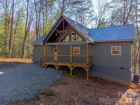 397 Kennel Loop Murphy NC 28906