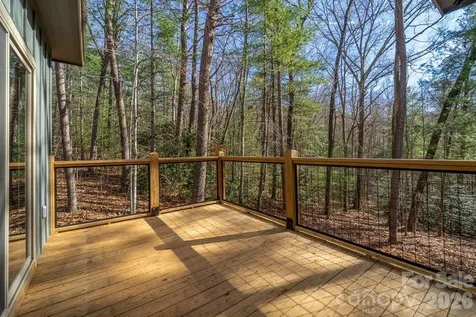 397 Kennel Loop Murphy NC 28906