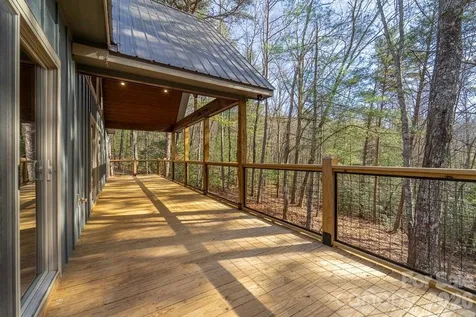 397 Kennel Loop Murphy NC 28906