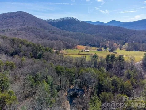 397 Kennelly Loop Murphy NC 28906