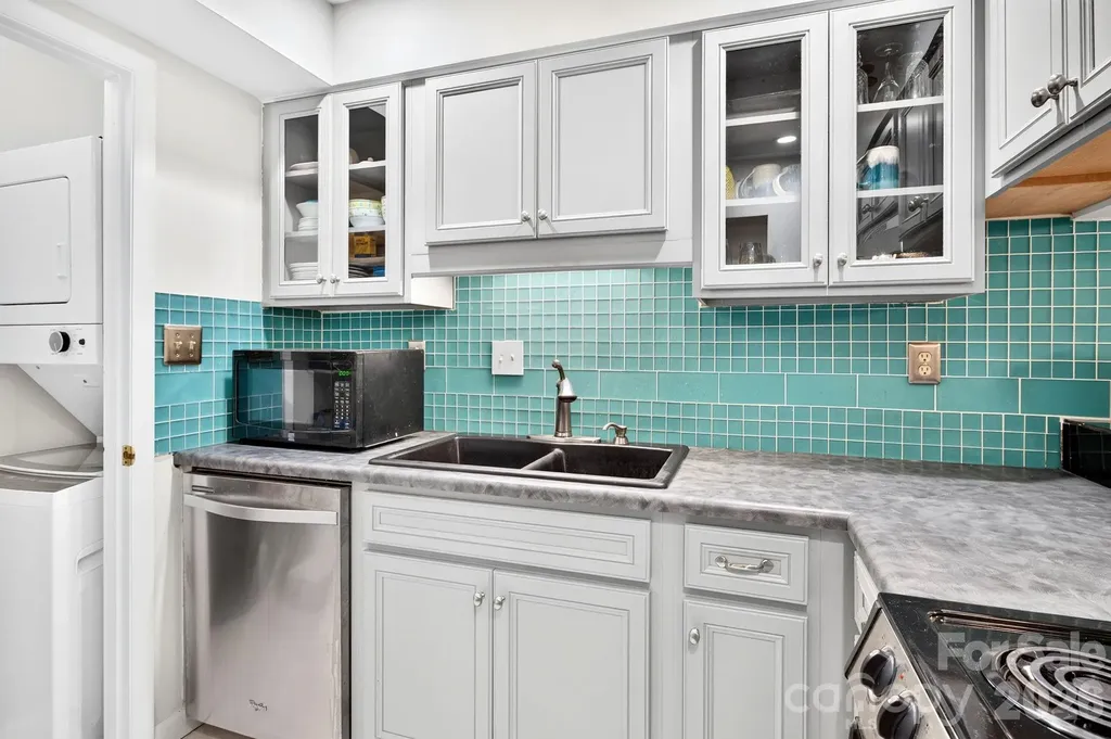 43 Ravencroft Lane Asheville NC 28803