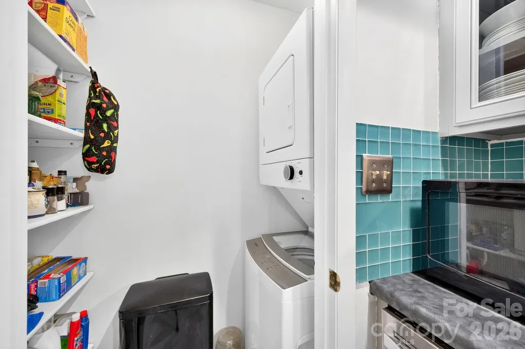 43 Ravencroft Lane Asheville NC 28803