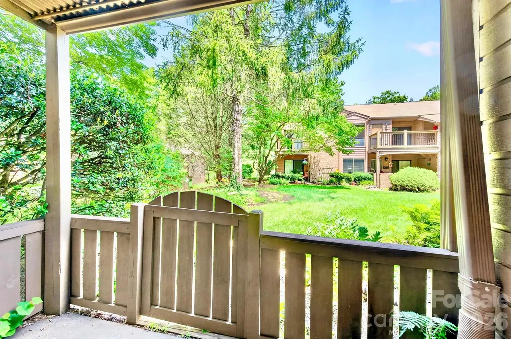43 Ravencroft Lane Asheville NC 28803