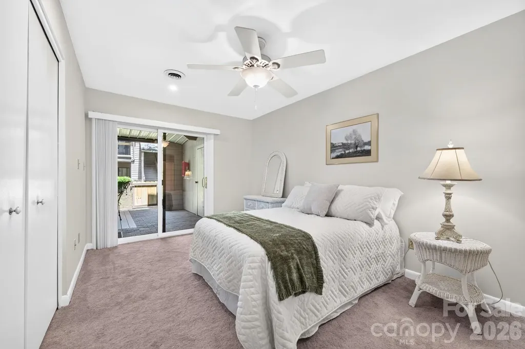 43 Ravencroft Lane Asheville NC 28803