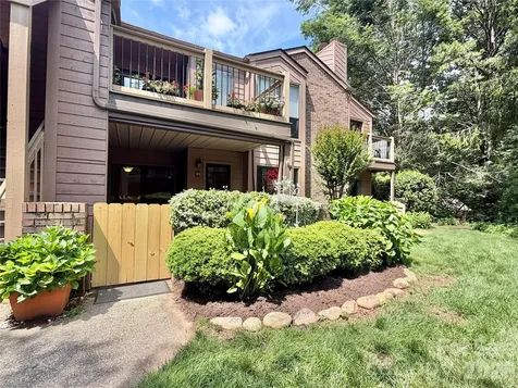 43 Ravencroft Lane Asheville NC 28803